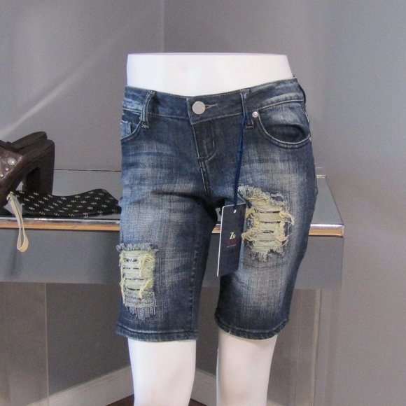 Z2 Denim Pants - NWT Z2 Denim Jean Shorts Distressed Size 5